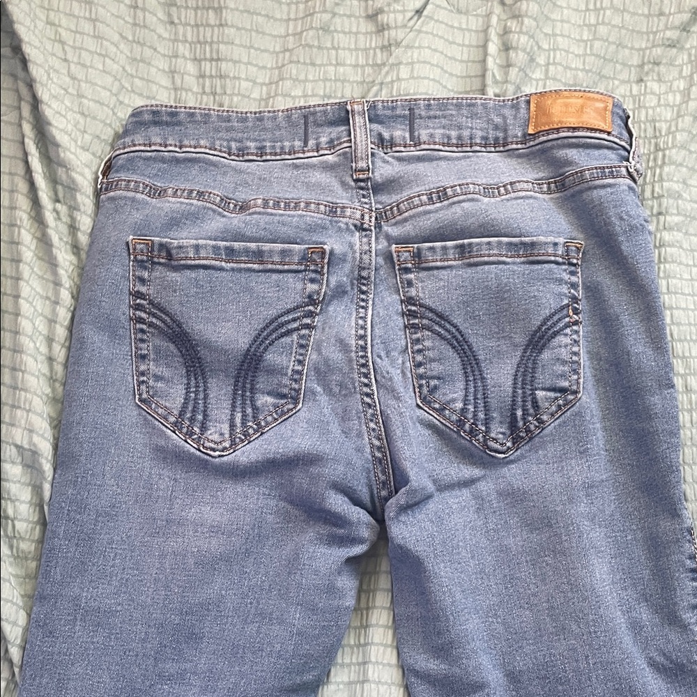Hollister Women's High Rise Light Blue Jeans - Picture 5 of 6